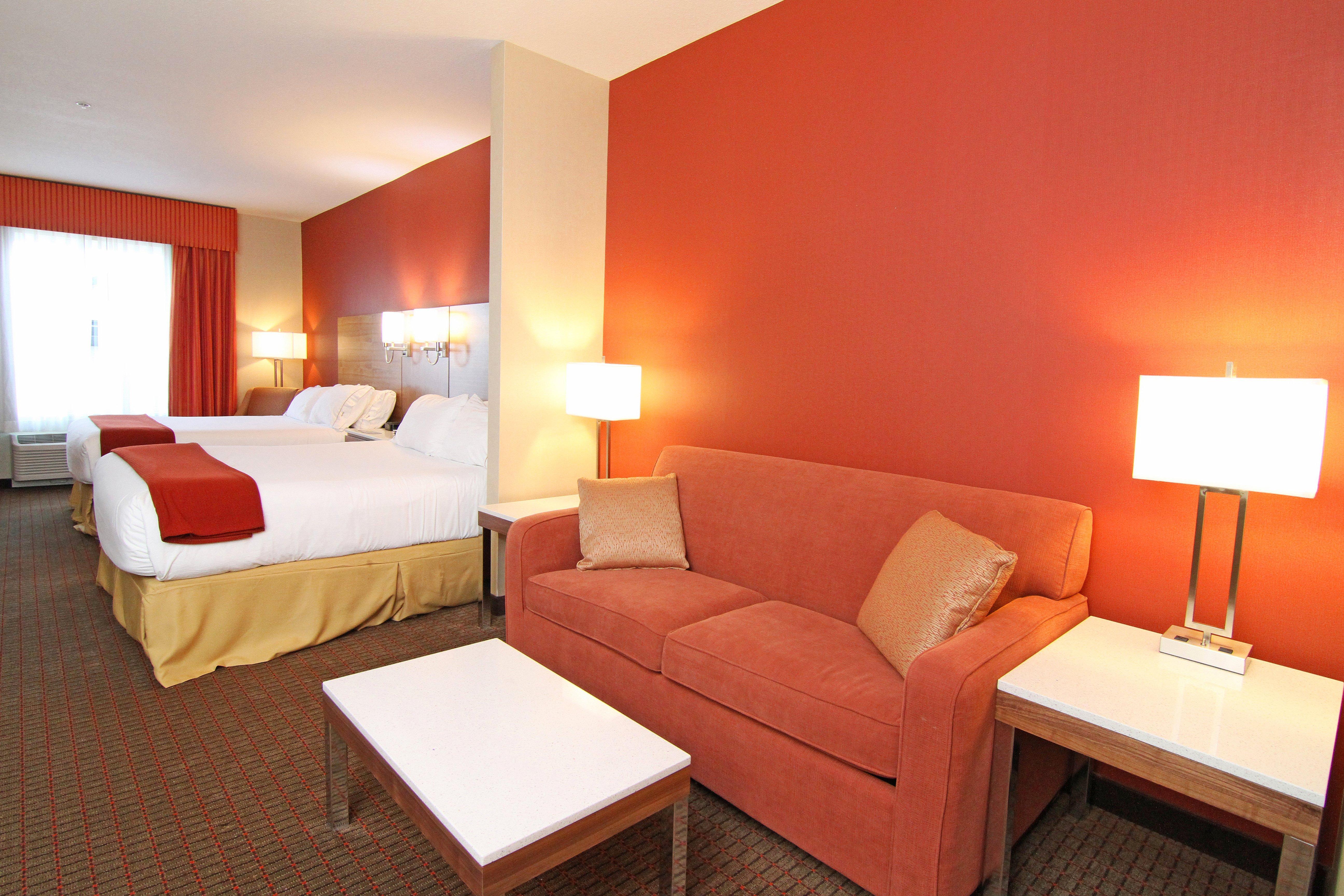 Holiday Inn Express And Suites Calgary University By Ihg YYC Exterior foto