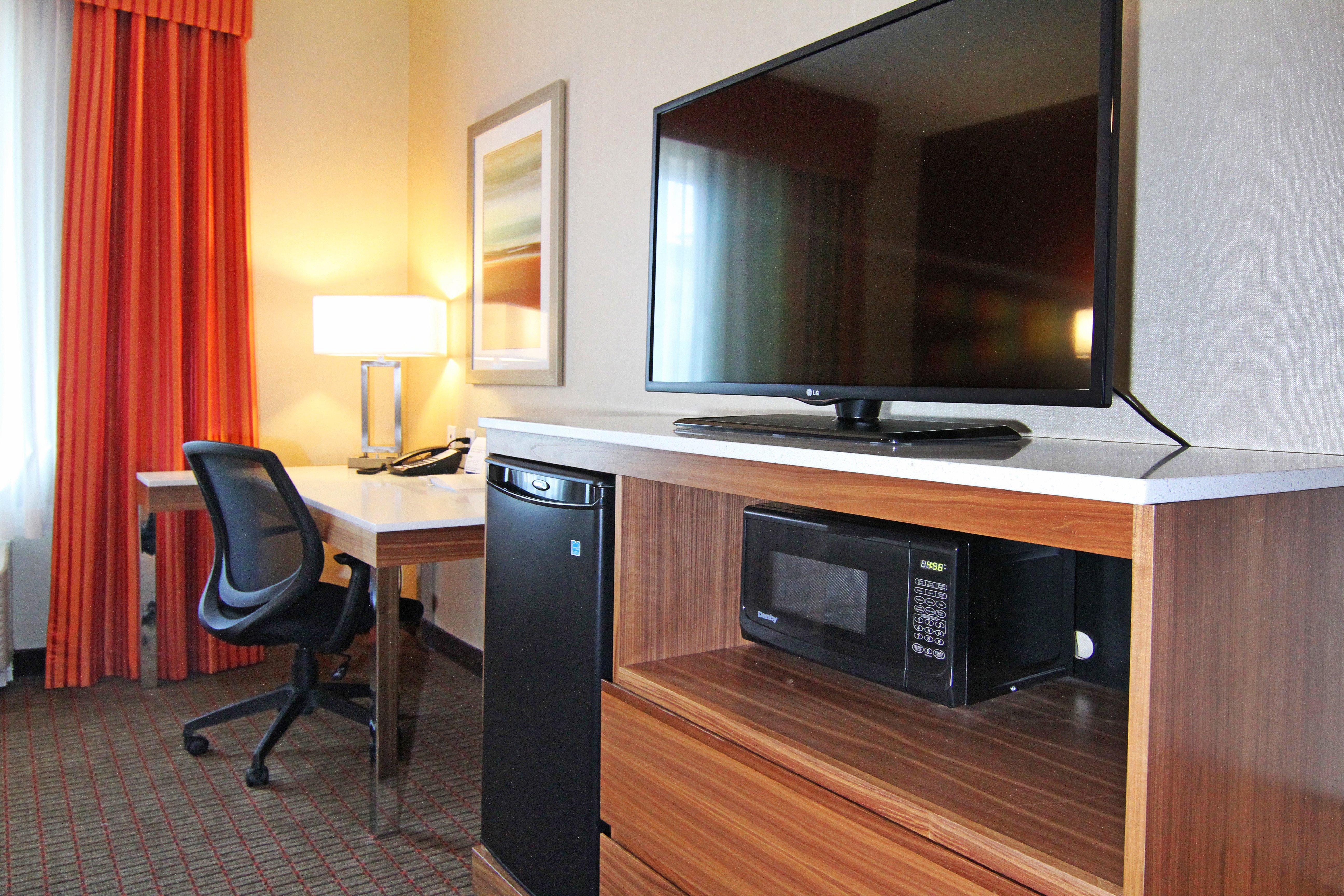 Holiday Inn Express And Suites Calgary University By Ihg YYC Exterior foto